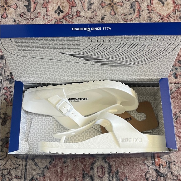 Birkenstock Classic White Thong Sandals - Picture 4 of 5